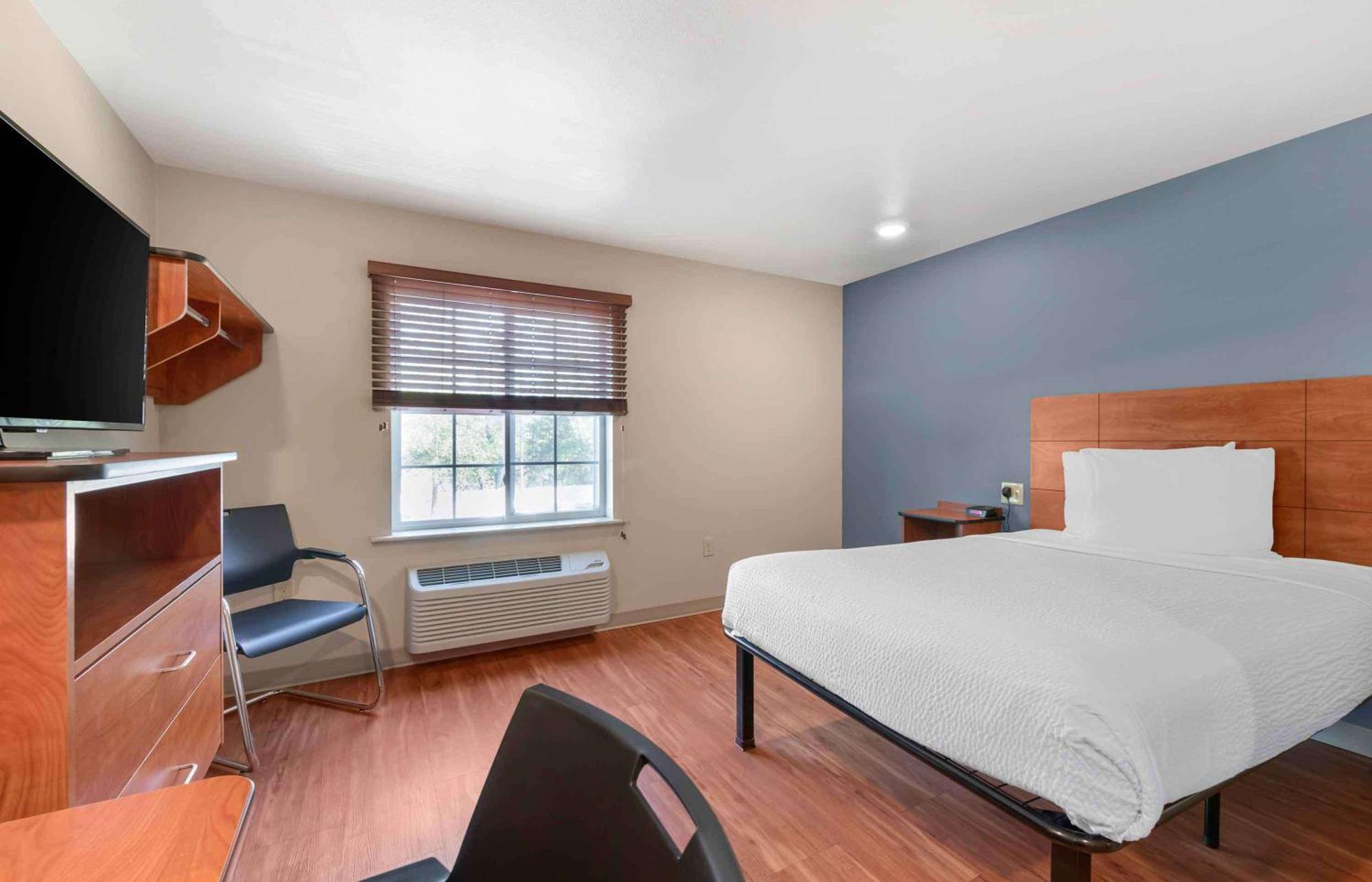 Extended Stay America Select Suites - Kansas City - South - I-49 Екстериор снимка