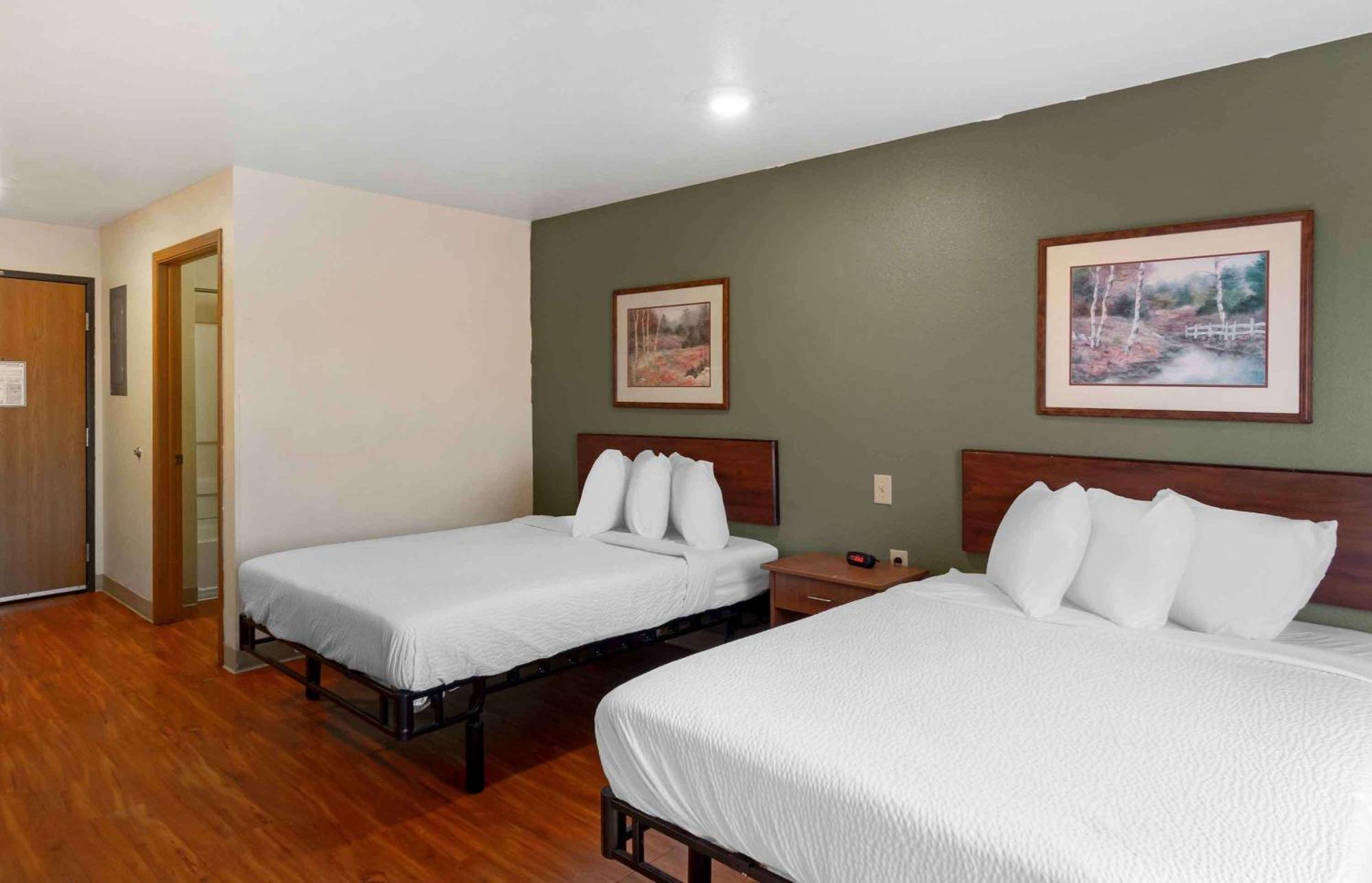 Extended Stay America Select Suites - Kansas City - South - I-49 Екстериор снимка