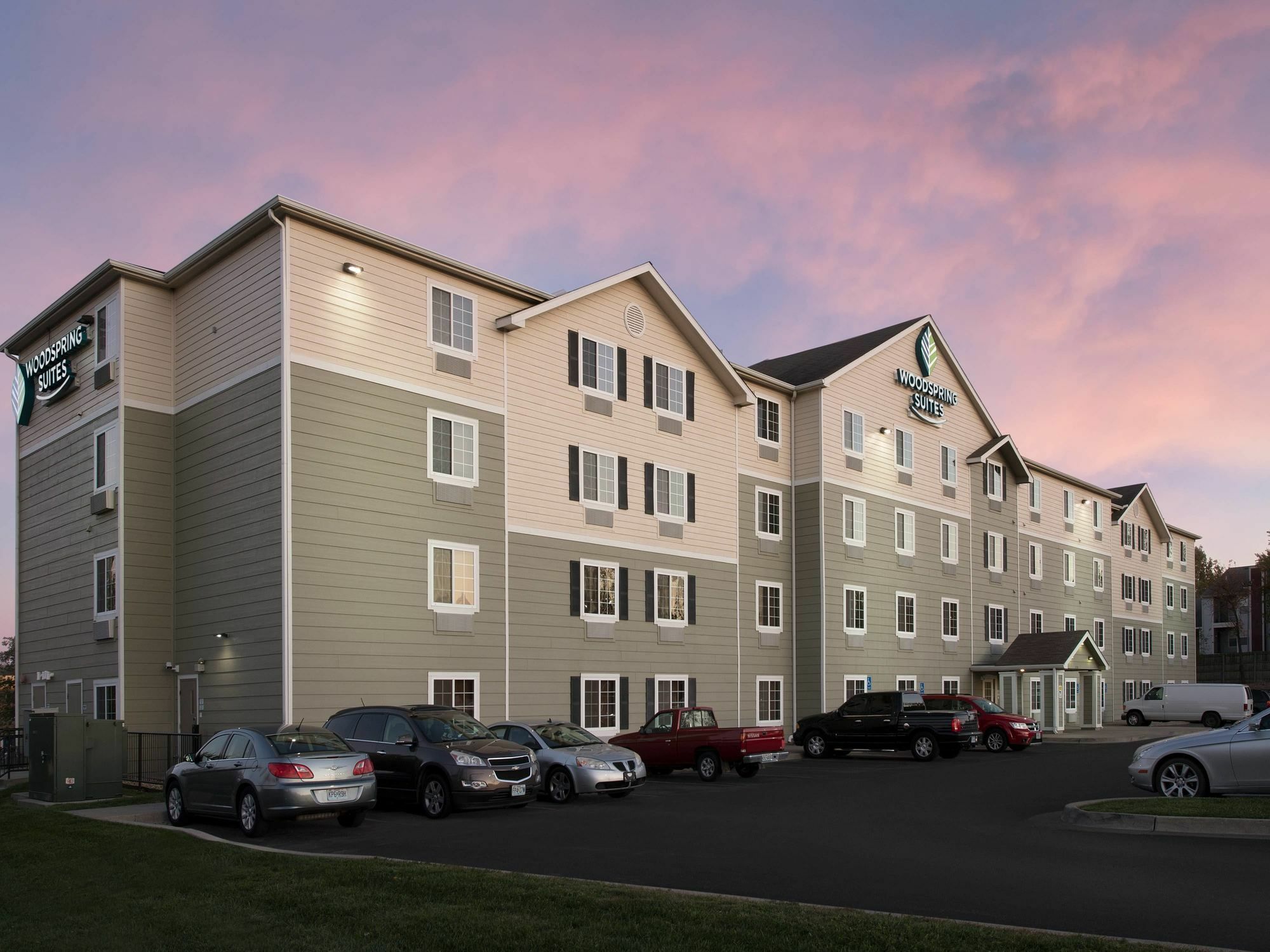 Extended Stay America Select Suites - Kansas City - South - I-49 Екстериор снимка